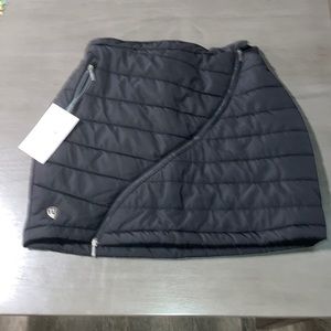 NWT Neve Krista black quilted zip up skirt S